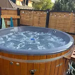 U Hanci Z Jacuzzi Chalé *