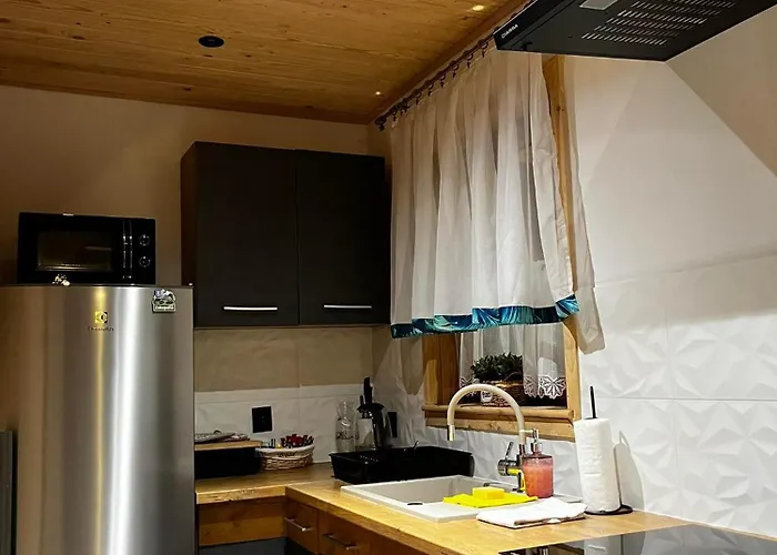 U Hanci Z Jacuzzi Chalet *